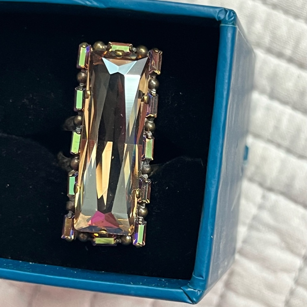 RING NEW IN BOX bling Niquead NIQUEA.D adjustable back cocktail ring